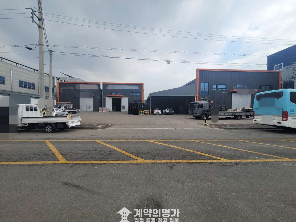 인천 서해구 석남동 북항단독공장창고급매매, 토지 726, 건물 378, 가설 150, 층고9m, 동력600kw, 트레일러 진입가능, 중봉대로 인근 위치 매매 매물번호 10709 사진 2