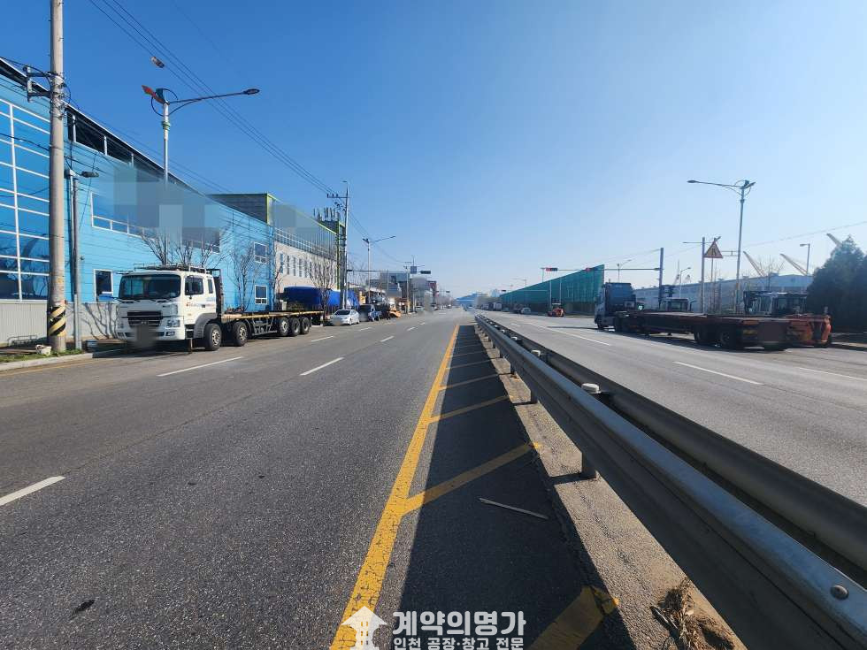 인천 서해구 석남동 단독창고임대, 토지1508, 연면적679, 사무동유, 층고7m, 동력295kw, 주차20대, 츄레라 진입가능, 북항단지로위치 월세 매물번호 10936 사진 3