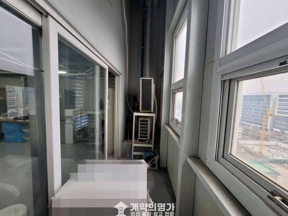 인천 서해구 가좌동 가좌동 지식산업센터 상층부 공장 31 복층 임대, 동력30kw, 층고 5m, 주차2대, 소형트럭진입가능, 가좌IC 및 백범로인근 월세 매물번호 10731 사진 6